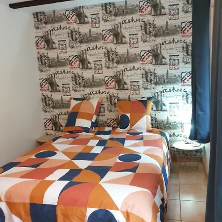 Maison Et D'anatole France Proche Centre-ville, Universite - Chu, Patinoire Et Futuroscope Lägenhet *