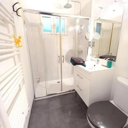 Meublés Anatole France Proche Centre Ville, Futuroscope Et Technopole * Poitiers