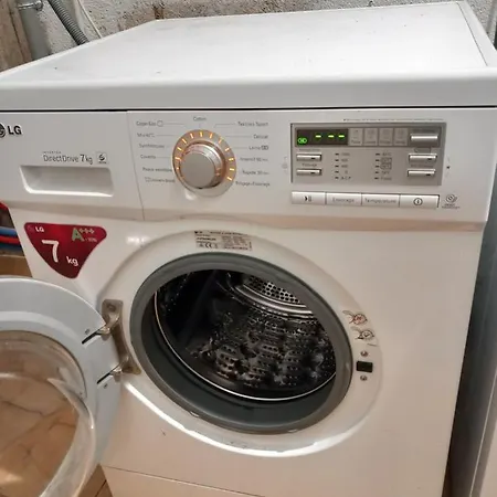 Apartamento Meublés Anatole France Proche Centre Ville, Futuroscope Et Technopole Poitiers