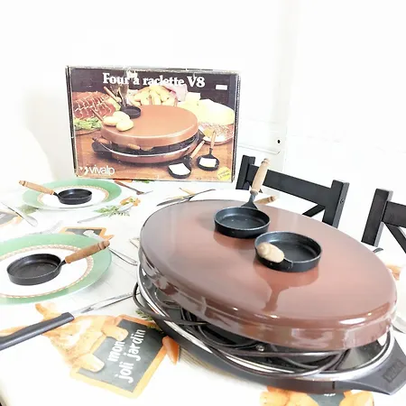 Lägenhet Maison Et D'anatole France Proche Centre-ville, Universite - Chu, Patinoire Et Futuroscope Poitiers