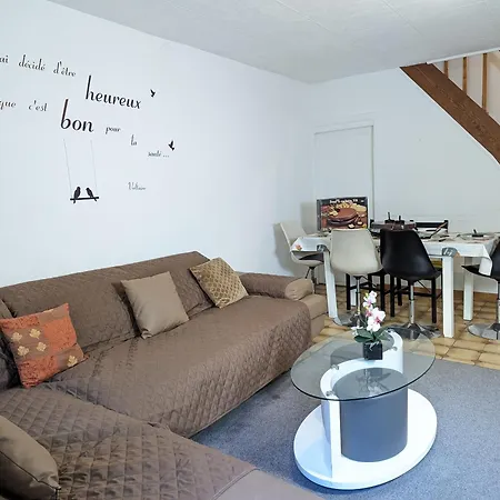 Meublés Anatole France Proche Centre Ville, Futuroscope Et Technopole Apartamento Poitiers