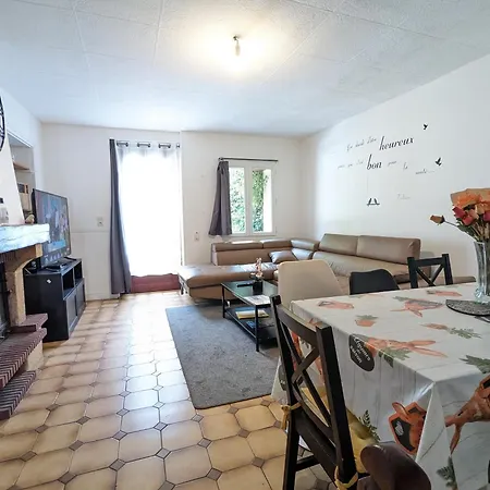 Meublés Anatole France Proche Centre Ville, Futuroscope Et Technopole * Poitiers