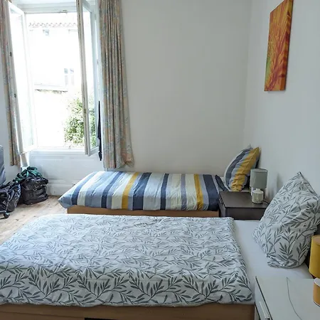 Apartamento Meublés Anatole France Proche Centre Ville, Futuroscope Et Technopole Poitiers