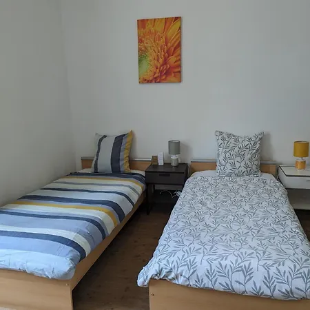 Apartamento Meublés Anatole France Proche Centre Ville, Futuroscope Et Technopole