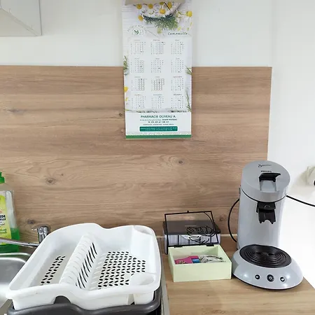 Meublés Anatole France Proche Centre Ville, Futuroscope Et Technopole Poitiers