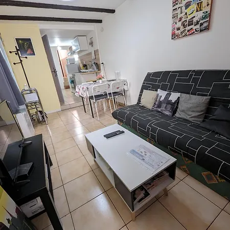 Meublés Anatole France Proche Centre Ville, Futuroscope Et Technopole * Poitiers