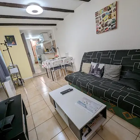 Meublés Anatole France Proche Centre Ville, Futuroscope Et Technopole Apartamento Poitiers