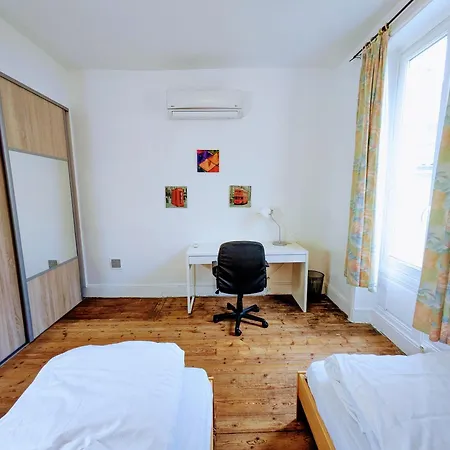 Meublés Anatole France Proche Centre Ville, Futuroscope Et Technopole * Poitiers