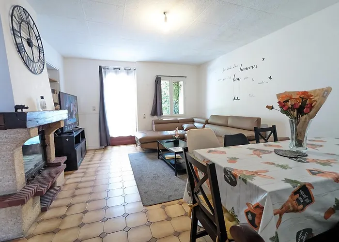 Maison Et D'anatole France Proche Centre-ville, Universite - Chu, Patinoire Et Futuroscope * Poitiers