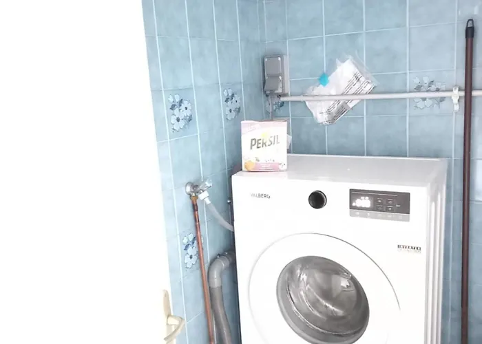 Maison Et D'anatole France Proche Centre-ville, Universite - Chu, Patinoire Et Futuroscope